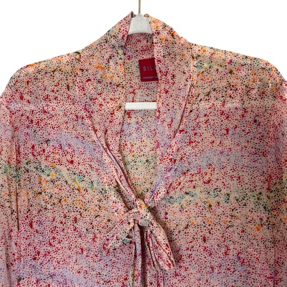 Johnny Was Silk Multi Color Tie-Front Blouse - Red, Green, Yellow sz M - Picture 2 of 11